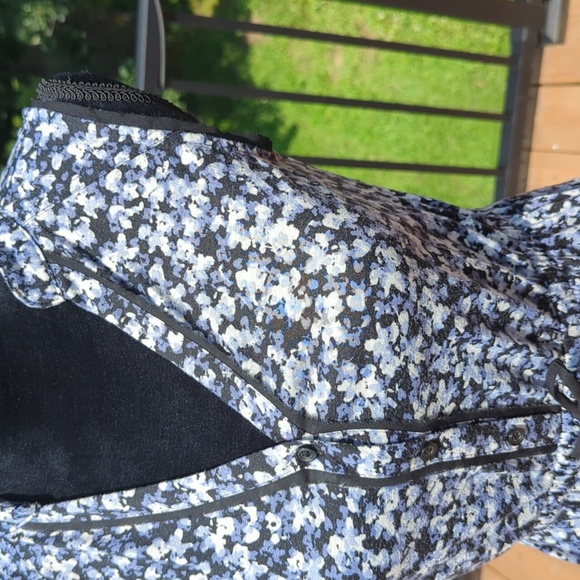 Floral Vera Dress - Picture 4 of 6